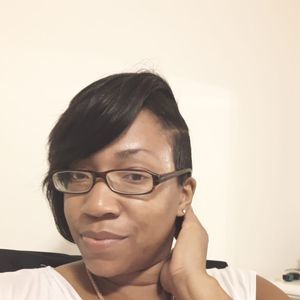 Meet your Posher, Stefanie